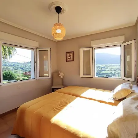 Casa Alicia Holiday home *